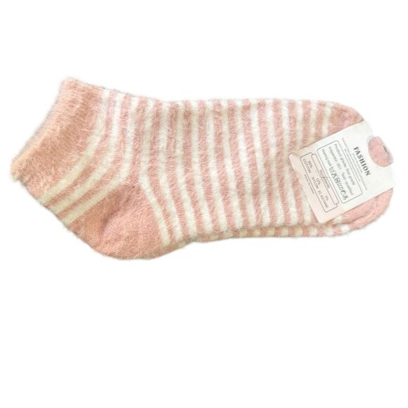 Cozy Lining Baby Pink Wool Socks for Kids – Warm Winter Christmas Collection - Picture 1 of 2